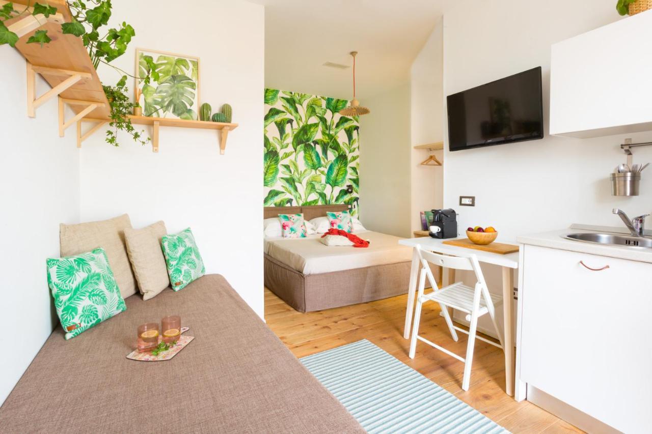 Duomo Views, Light, Jungle-Inspired Studio With Terrace Milano Eksteriør bilde
